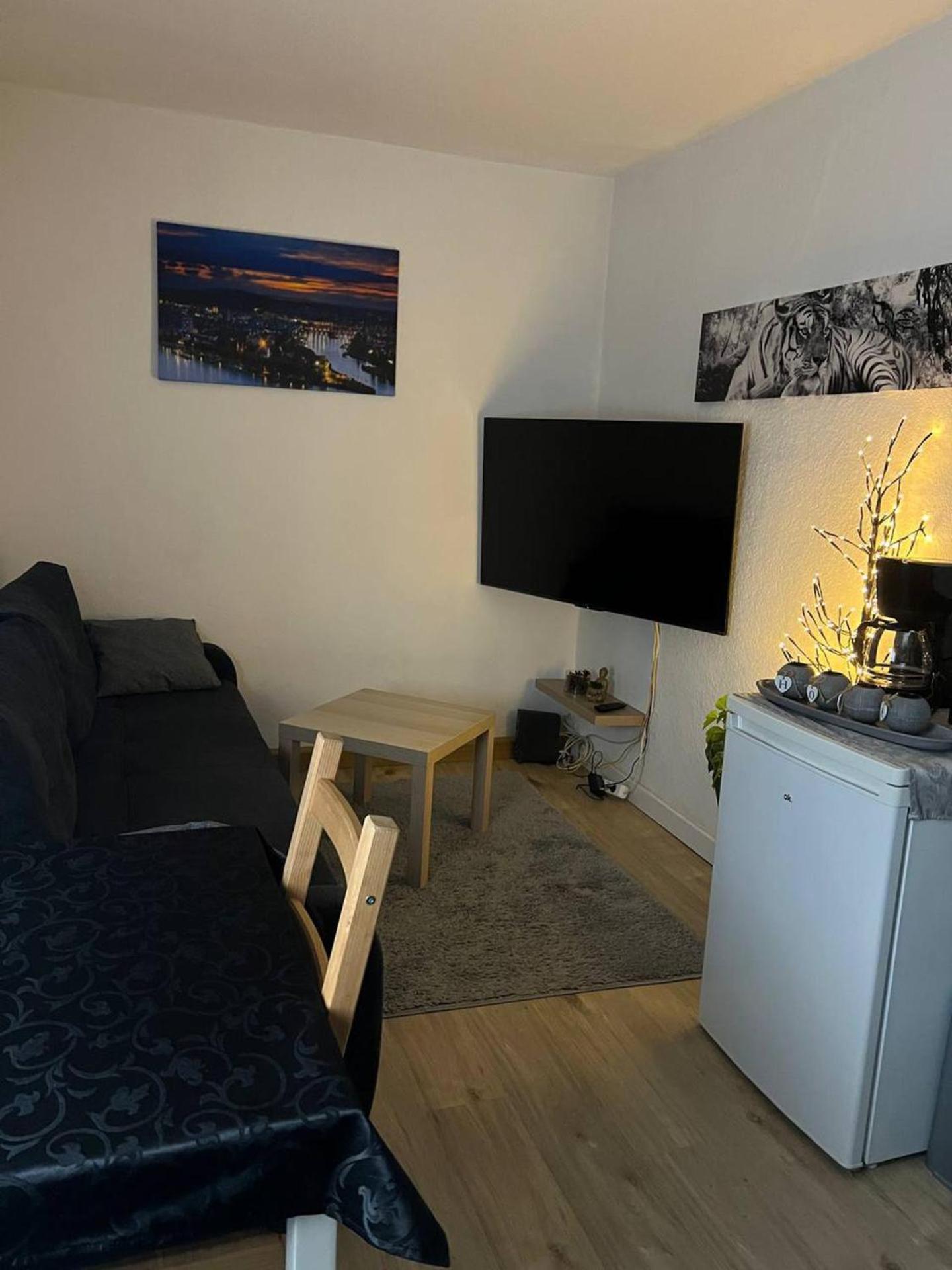 Lovely 1-Bed Apartment In Koblenz コブレンツ エクステリア 写真